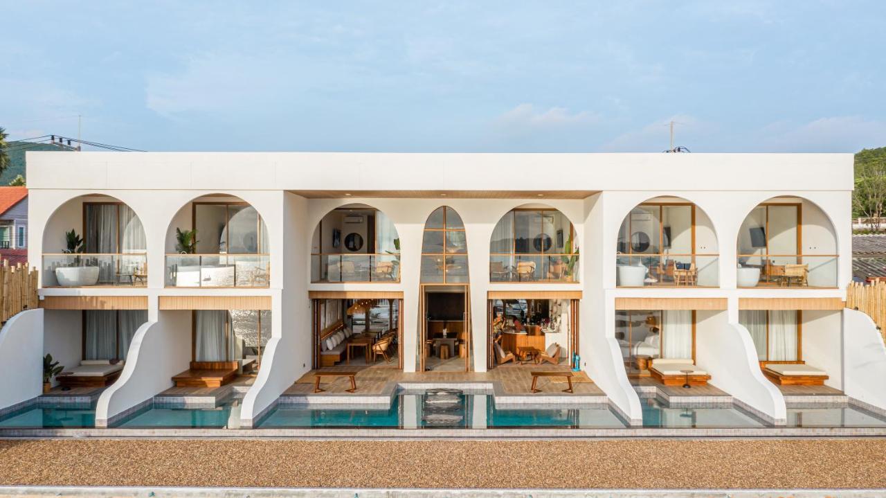 Tasana Bar And Luxury Resort Κο Λαρν Εξωτερικό φωτογραφία