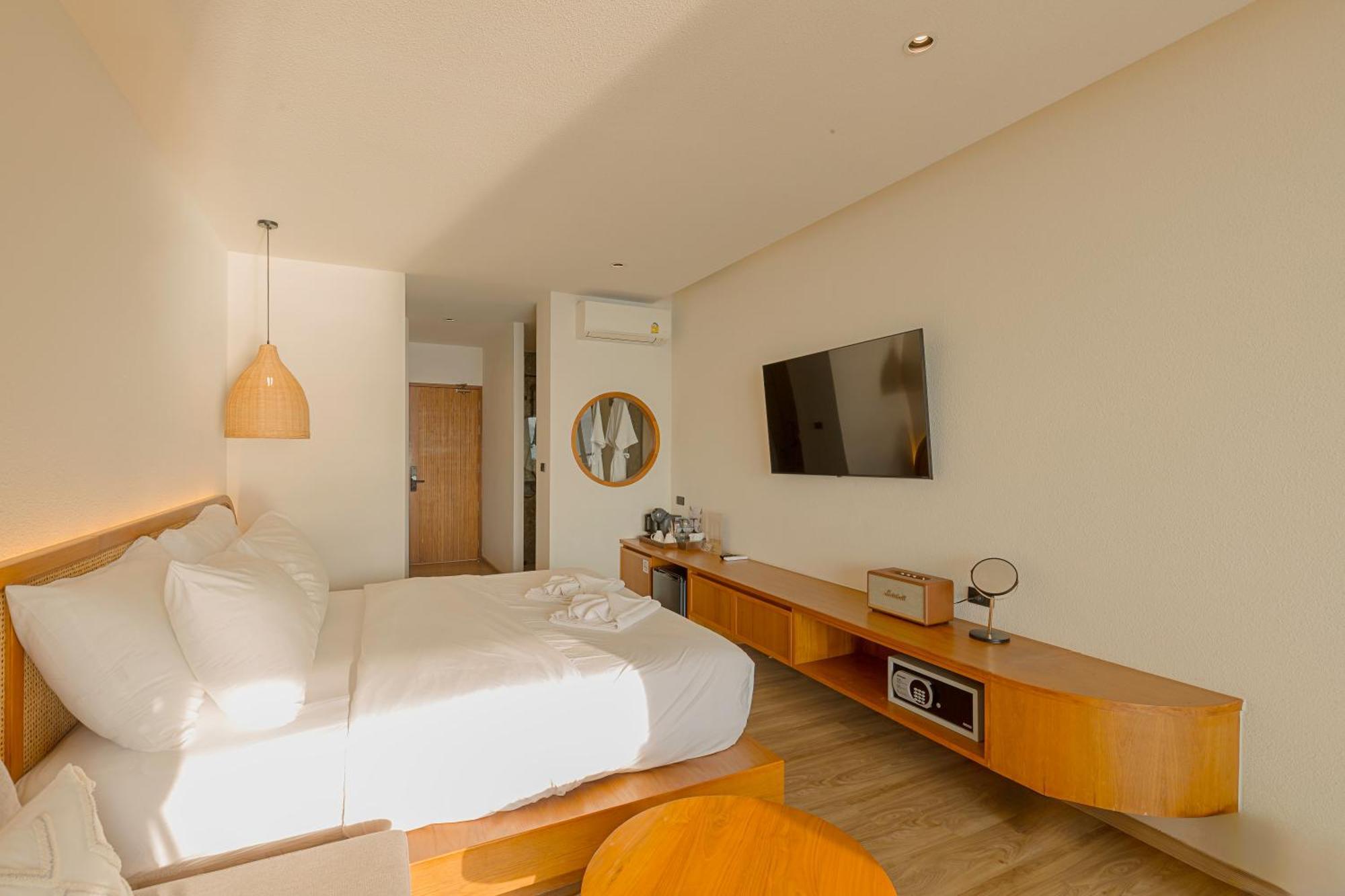 Tasana Bar And Luxury Resort Κο Λαρν Εξωτερικό φωτογραφία