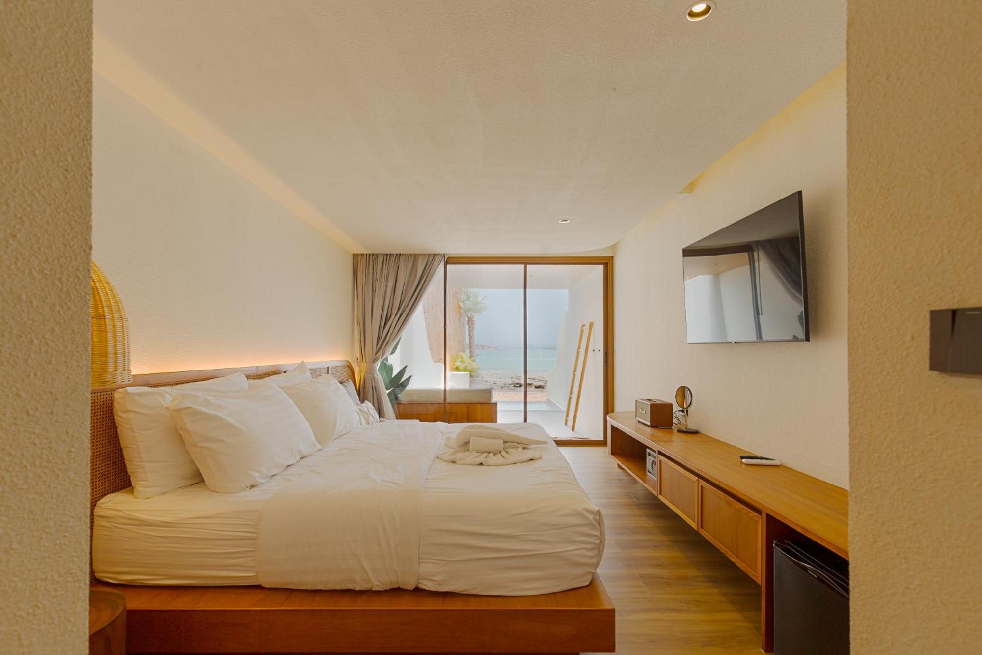 Tasana Bar And Luxury Resort Κο Λαρν Εξωτερικό φωτογραφία