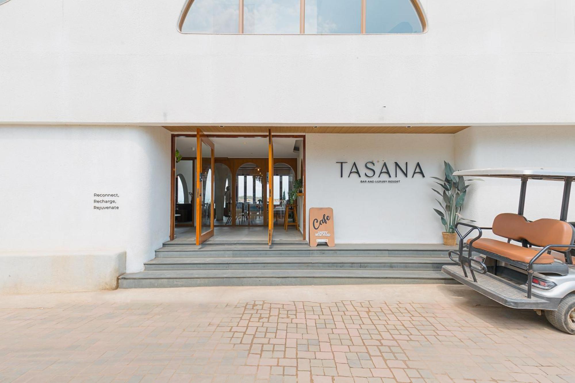 Tasana Bar And Luxury Resort Κο Λαρν Εξωτερικό φωτογραφία