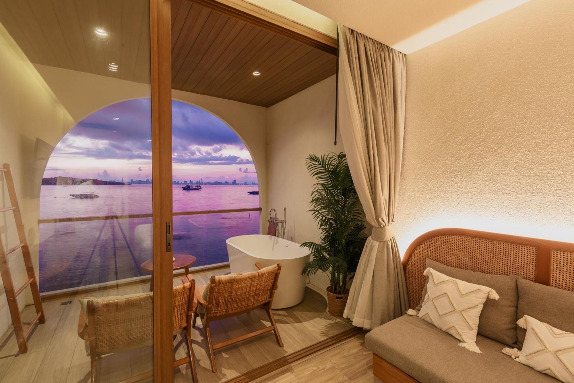 Tasana Bar And Luxury Resort Κο Λαρν Εξωτερικό φωτογραφία